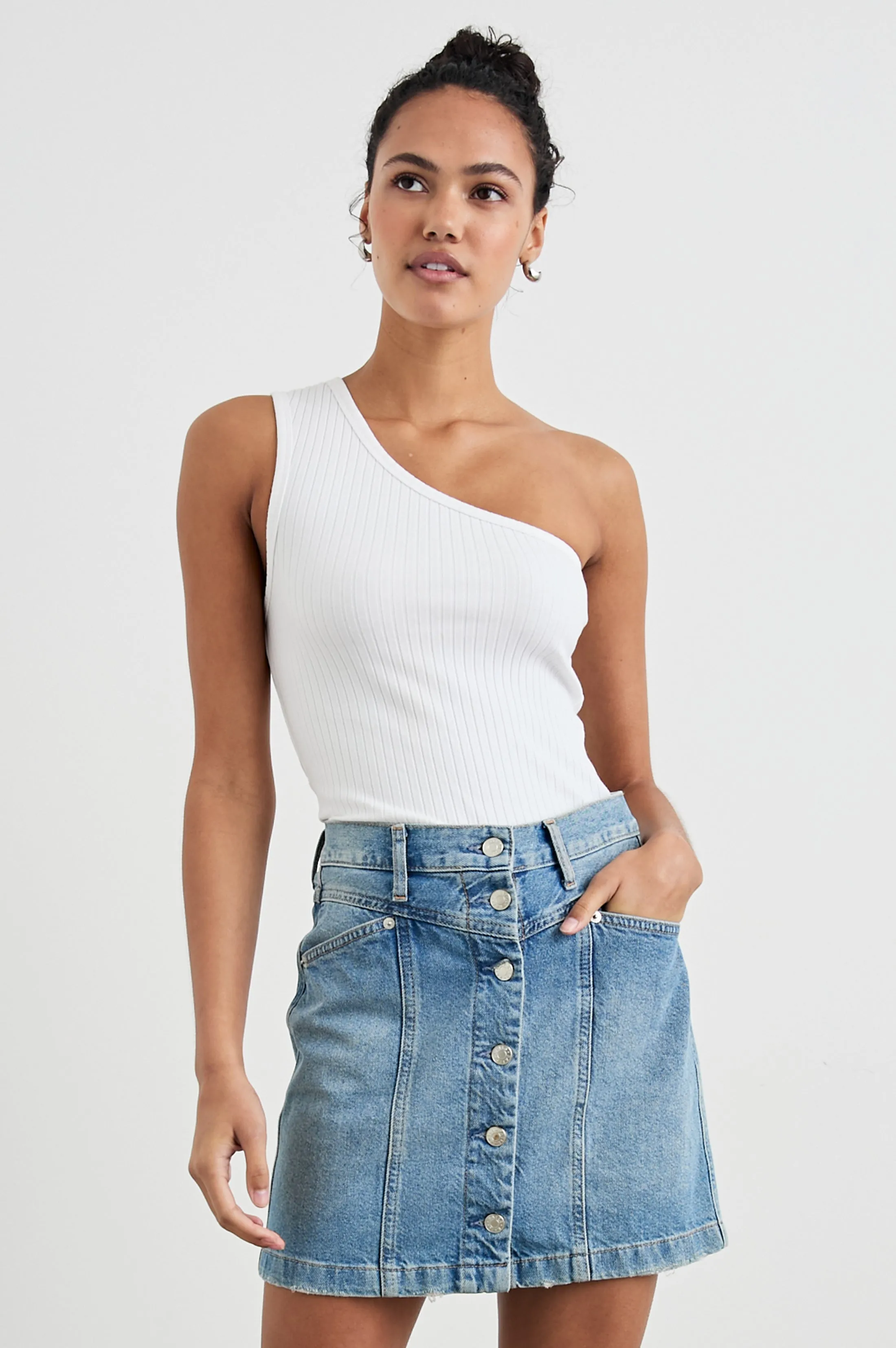 ESTI TOP - WHITE
