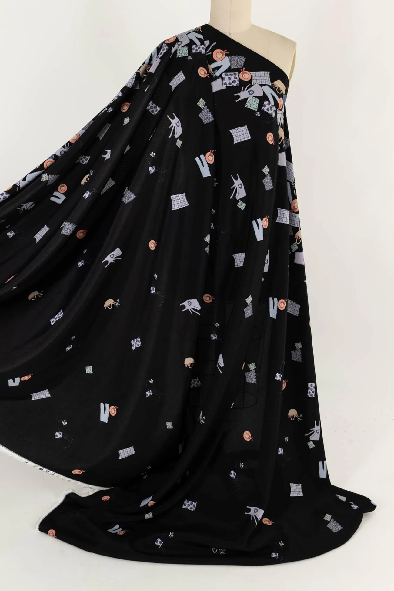 Fashionista Rayon Crepe Woven -1 units (½  yard)