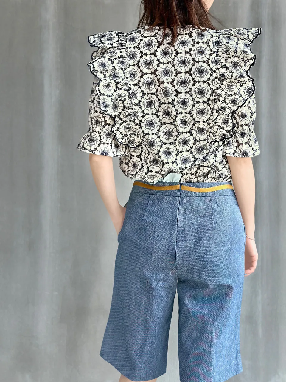 Last Chance! Violette Embroidered Ruffle Puff Sleeve Airy Blouse