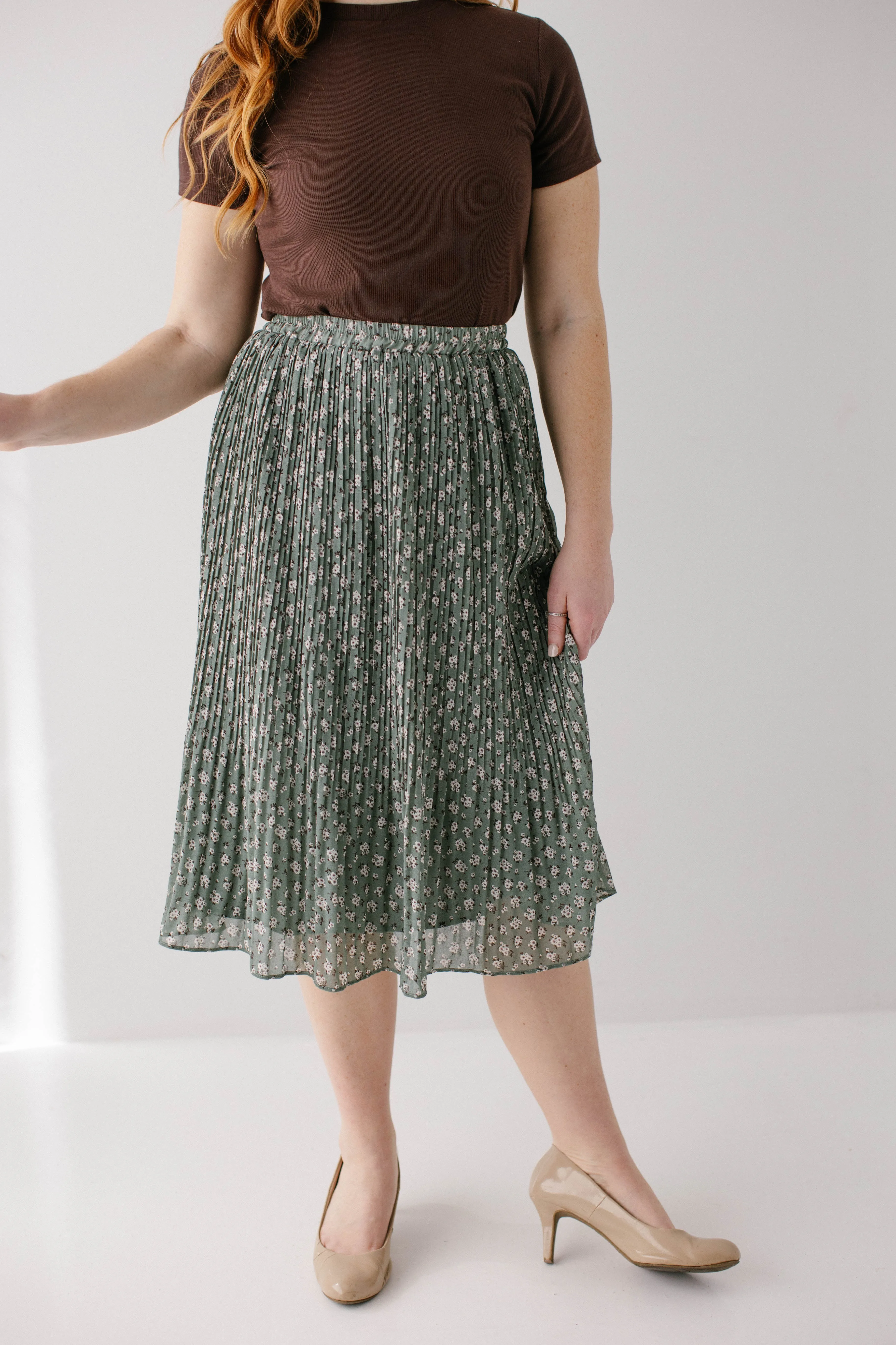 'Sariah' Ditsy Floral Pleated Midi Skirt in Sage FINAL SALE