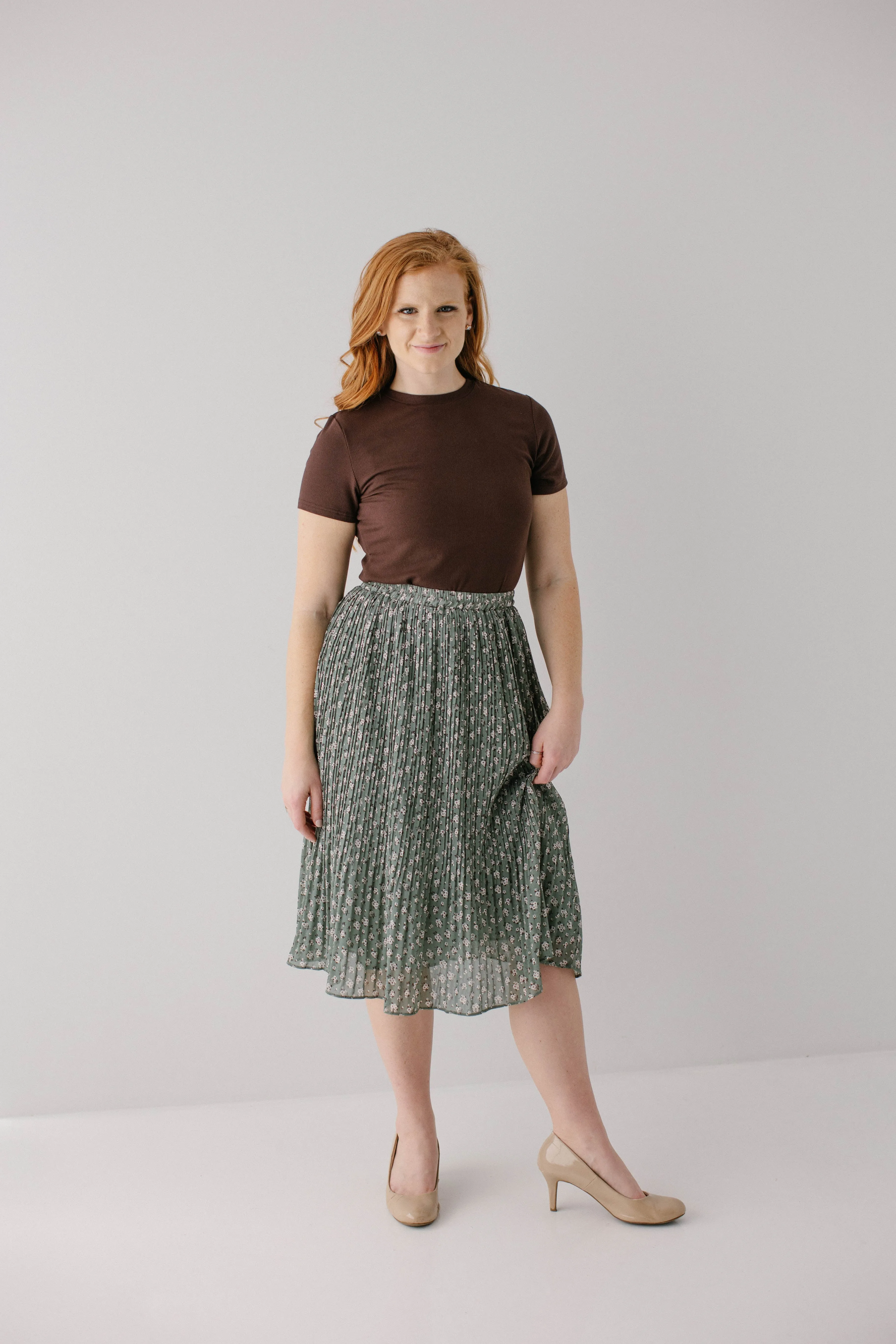 'Sariah' Ditsy Floral Pleated Midi Skirt in Sage FINAL SALE